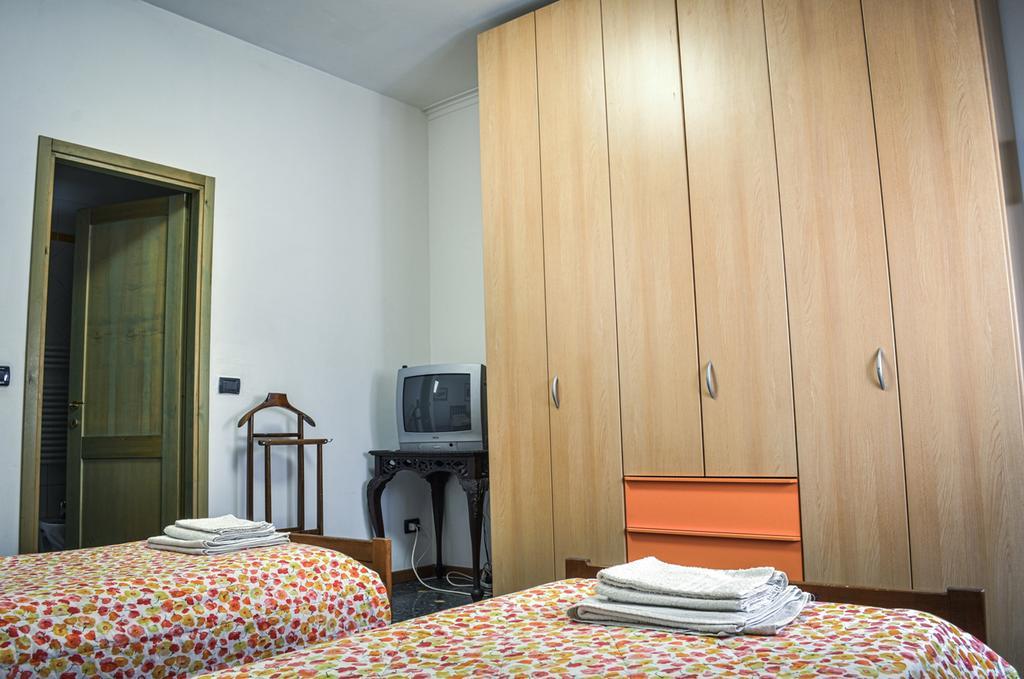 Bed And Breakfast Arcobaleno Bologna Exterior foto